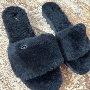 NEW Black Fur UGG Slippers
